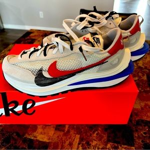 Brand New Men's Nike Vaporwaffle SACAI size 10.5.